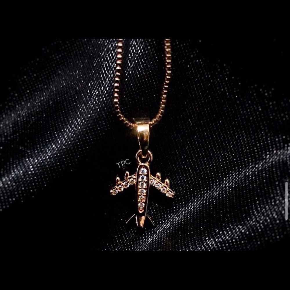 Necklaces - Picture 3 of 8